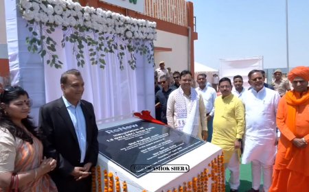 "सूरज की ताकत से चमकेगा राजस्थान: सीएम भजनलाल ने जैसलमेर में 975 मेगावाट सोलर प्लांट का किया उद्घाटन"