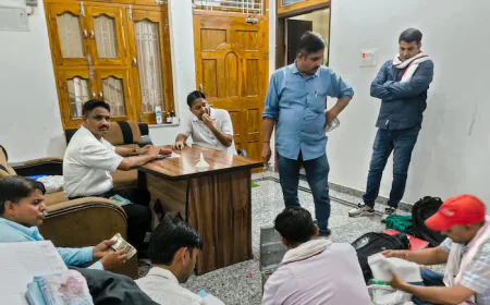 हिण्डौन में भ्रष्टाचार का पर्दाफाश: PWD अभियंता भवानी सिंह मीणा 3 लाख की रिश्वत लेते पकड़े गए
