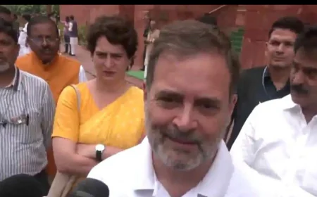 राहुल गांधी का हल्ला बोल: "चुनाव आयोग BJP का चोरी गैंग, बिहार-कर्नाटक में वोट लूट!"