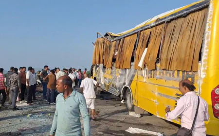 ब्यावर में निजी बस अनियंत्रित होकर पलटी, 23 यात्री गंभीर रूप से घायल