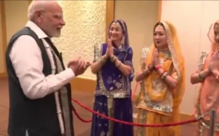 राजस्थानी पारंपरिक गीतों के साथ जापान में PM मोदी का स्वागत किया गया.