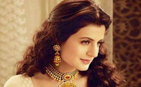 बॉलीवुड की चमकती सितारा अमीषा पटेल पहुंची जोधपुर...