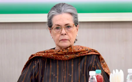 सोनिया गांधी के खिलाफ याचिका खारिज की, वोटर लिस्ट विवाद में नहीं होगी कोई कार्रवाई