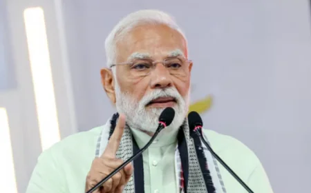 नेक्स्ट जेनरेशन जीएसटी सुधारों की शुरुआत, नवरात्रि पर मोदी ने दिया देश को आर्थिक तोहफ़ा