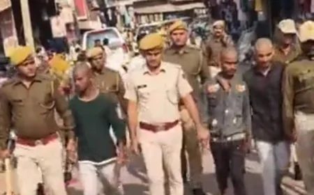 भरतपुर: ज्वेलर पर फायरिंग के आरोपियों की निकाली पैदल परेड, घटना स्थल पर क्राइम सीन रीक्रिएट किया; व्यापारी भी रहे मौजूद