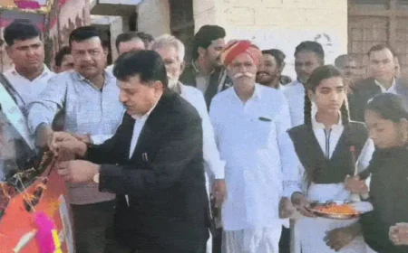 राजस्थान सरकार के दो वर्ष पूरे होने पर विकास रथ का भलगांव में भव्य स्वागत: पशुपालकों ने ऊंट बीमा योजना के लिए जताया आभार