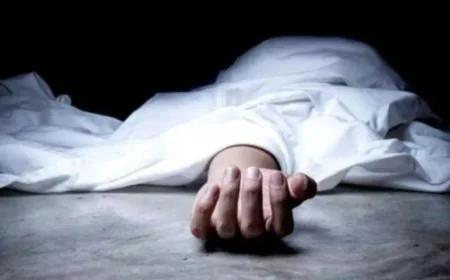 झुंझुनूं में किराए के मकान में महिला की संदिग्ध मौत: फंदे पर लटकी मिली, परिजनों ने लगाया हत्या का आरोप