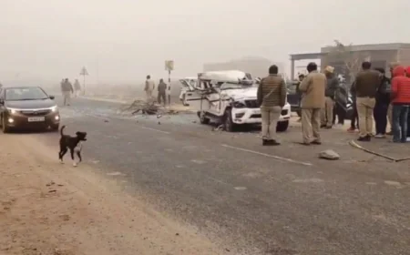 पोकरण में घने कोहरे के कारण भीषण सड़क हादसा: मोहनगढ़ पुलिस थाने की गाड़ी को बस ने मारी टक्कर, SHO समेत 4 पुलिसकर्मी घायल