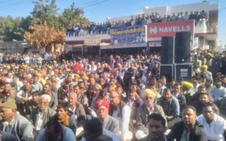पोकरण में गौ हत्या के विरोध में बाजार बंद और आक्रोश रैली: विधायक महंत प्रताप पुरी ने कहा - राजनीति से पहले धर्म, ऐसे कृत्यों को बर्दाश्त नहीं करेंगे