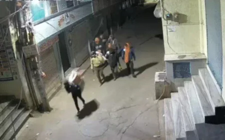 मकराना में सनसनीखेज चोरी: 30 मिनट में अजमेर ज्वेलर्स से दो करोड़ के सोने-चांदी के जेवर उड़ाए, CCTV में कैद हुई पूरी वारदात