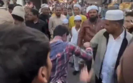अजमेर दरगाह के पास मोबाइल चोरी के शक में युवक की बेरहमी से पिटाई: वीडियो वायरल, तलाशी में कुछ नहीं मिला