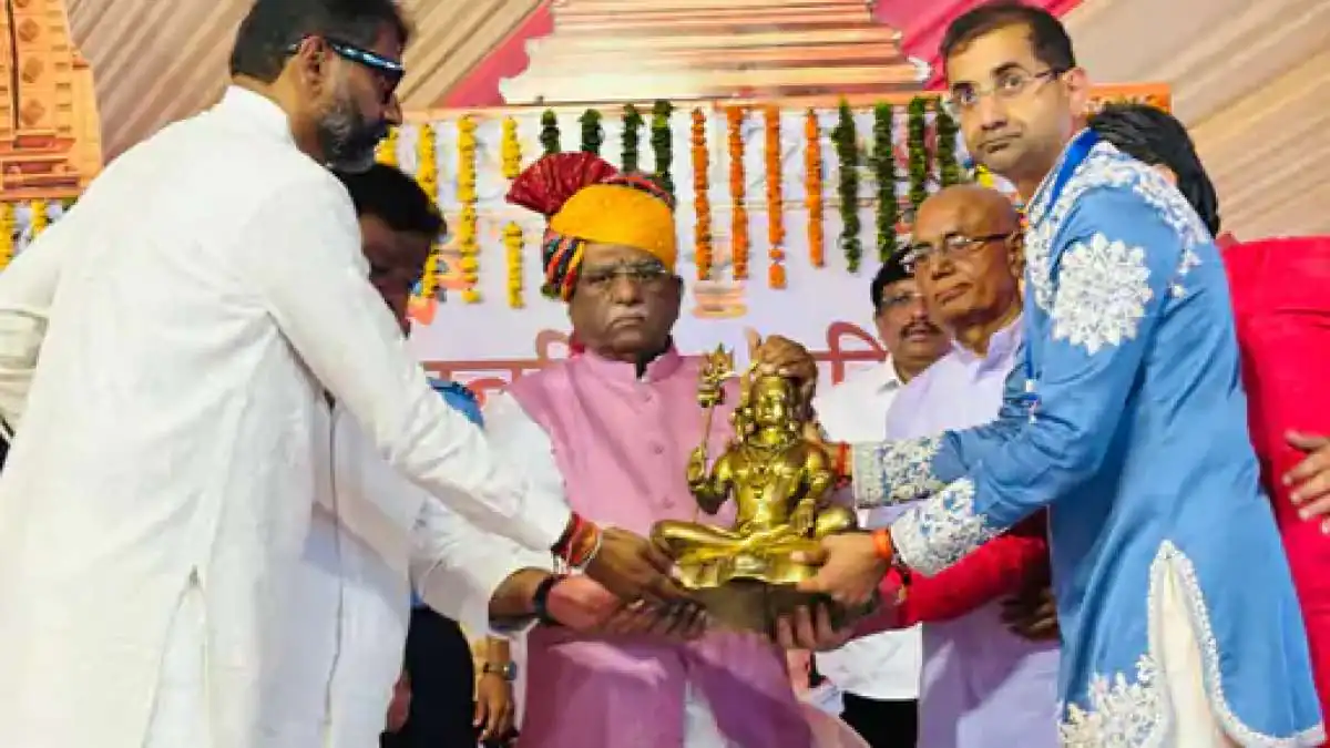 राज्यपाल हरिभाऊ बागड़े का बड़ा बयान: ‘साधुओं की हत्या के बाद संतों ने इंदिरा गांधी को श्राप दिया था’