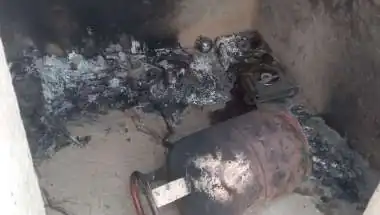चाय बनाते समय गैस सिलेंडर में लगी आग, महिला की सूझबूझ से बची परिवार की जान