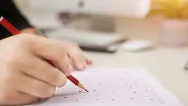 NTA की बड़ी चूक! नागपुर के छात्र को NEET री-एग्जाम के लिए मिला अबूधाबी परीक्षा केंद्र