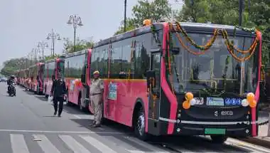 राजस्थान में ई-बस क्रांति की शुरुआत: CM भजनलाल शर्मा ने 47 इलेक्ट्रिक बसों को दिखाई हरी झंडी, 1150 बसें मिलेंगी
