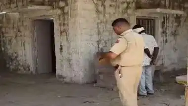 मंदिर दर्शन के बाद तालाब में उतरा युवक, पैर फिसला और चली गई जान