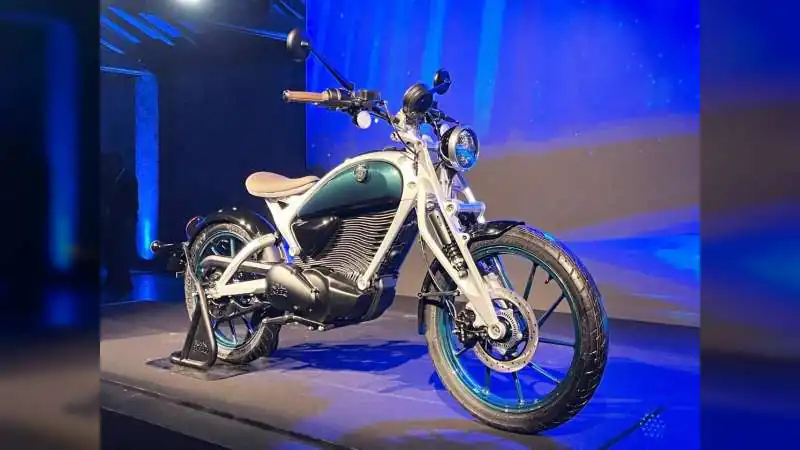 Royal Enfield Flying Flea C6 Delivery Started: रॉयल एनफील्ड की पहली इलेक्ट्रिक बाइक ने साइलेंट अंदाज में मारी एंट्री