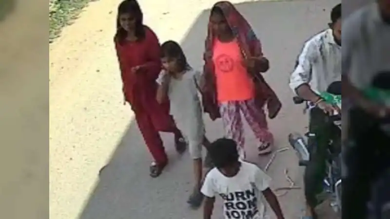 जयपुर से लापता 4 बच्चे यूपी में मिले: गुल्लक तोड़कर निकले थे घर से, ट्रेन पकड़कर पहुंच गए सुल्तानपुर