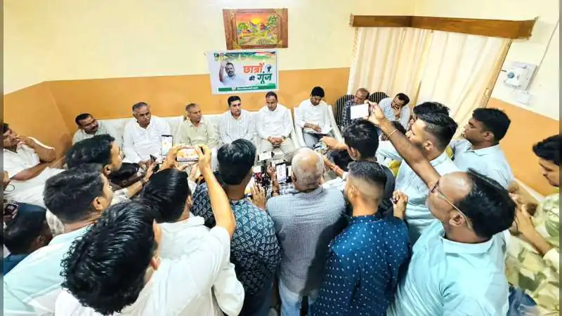 बाड़मेर में कांग्रेस का 'छात्रों की गूंज' कार्यक्रम: शिक्षा, पेपर लीक और बेरोजगारी पर केंद्र सरकार को घेरा
