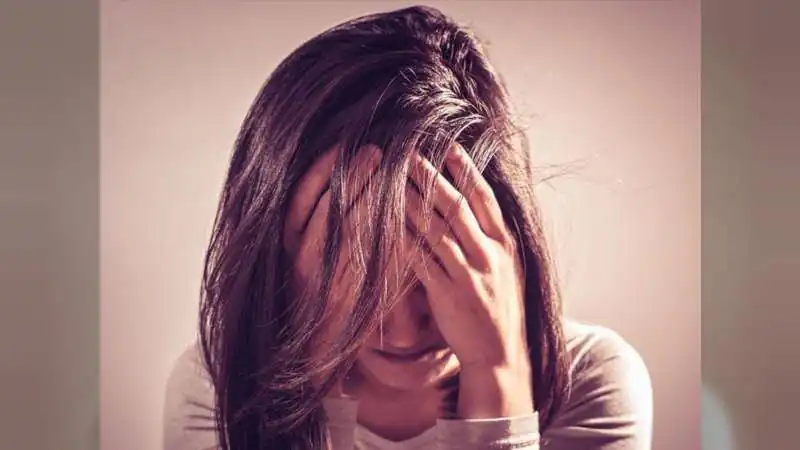 Mental Health Tips: तनाव से बचना क्यों है जरूरी? जानें मेडिटेशन, गहरी सांस और हॉबी के बड़े फायदे