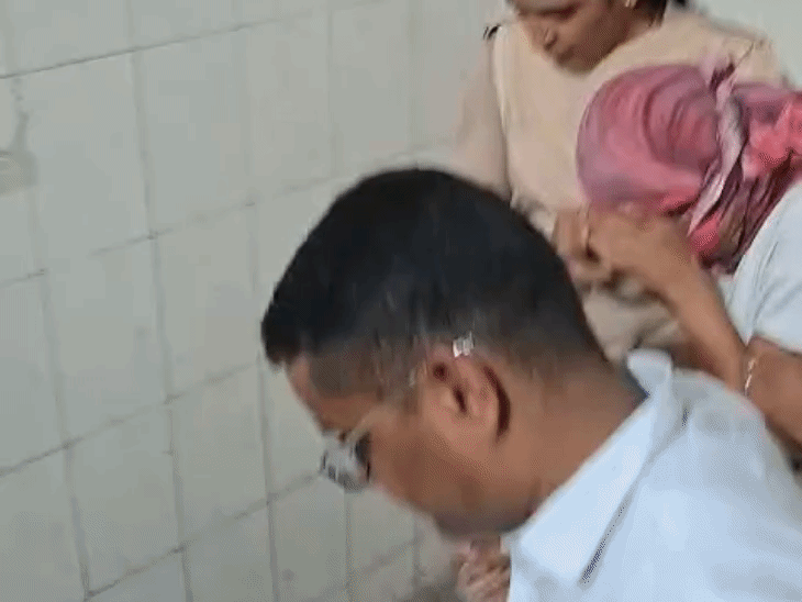 NEET री-एग्जाम में मोबाइल से चीटिंग करने वाली छात्रा जेल भेजी गई... अंडरगारमेंट्स में छिपाकर लाई थी फोन