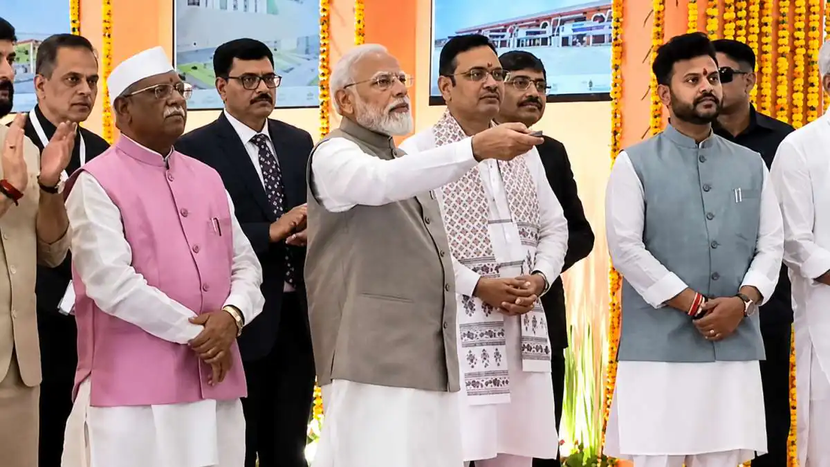 PM Modi Jodhpur Live: जोधपुर पहुंचे प्रधानमंत्री नरेंद्र मोदी, नए एयरपोर्ट टर्मिनल का उद्घाटन और उड़ान 2.0 की शुरुआत