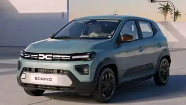 Renault Kwid Facelift Launch: नए डिजाइन और 17 स्टैंडर्ड सेफ्टी फीचर्स के साथ लॉन्च हुई नई क्विड