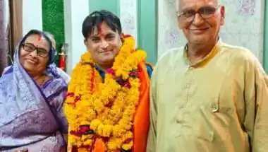 बेटे का जन्मदिन मनाने जा रहे रिटायर्ड टीचर दंपती को ट्रक ने कुचला, मौके पर दोनों की मौत