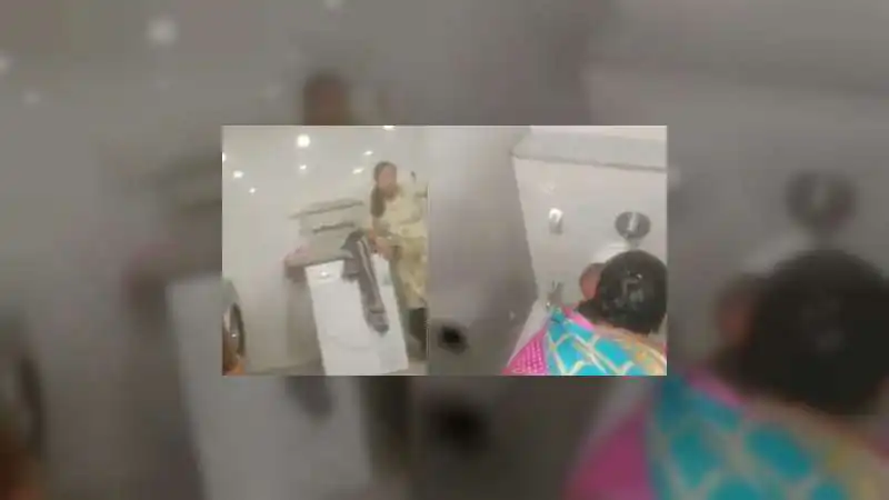 कैपजेमिनी कैंपस के डे-केयर में मासूम से क्रूरता, टॉयलेट में बंद किया, जेट स्प्रे से किया टॉर्चर