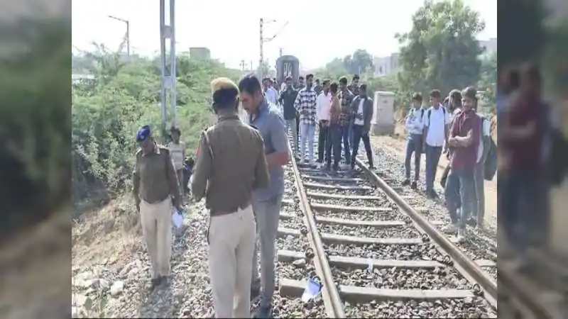 बाड़मेर में ट्रेन की चपेट में आने से युवक की मौत, हाथ पर लिखे शब्दों से पहचान में जुटी पुलिस