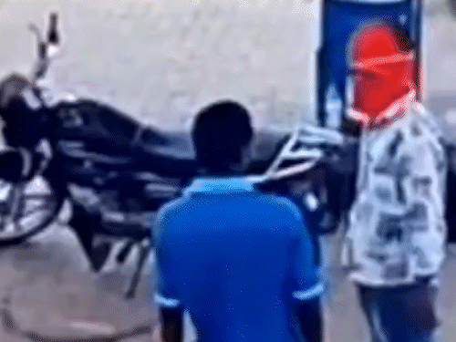 अलवर में 898 रुपए के पेट्रोल के लिए सेल्समैन को गोली मारी, CCTV में कैद वारदात; 1 घंटे में आरोपी गिरफ्तार