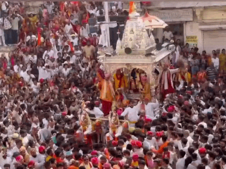 जयकारों के बीच निकली भगवान जगन्नाथ की भव्य रथयात्रा, 21 बंदूकों की सलामी; 2 महिलाओं से चेन स्नेचिंग