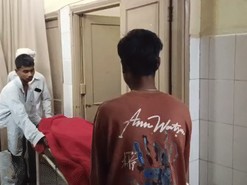 डिलीवरी के बाद प्रसूता की मौत, परिजनों ने लगाया लापरवाही का आरोप; बोले- स्टाफ सोता रहा, समय पर नहीं मिला इलाज