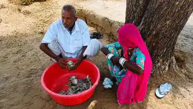 5 लाख रुपये लेकर किसान ने खेत में छिपाई कमाई...सालभर बाद जो मिला उसे देखकर परिवार के उड़ गए होश !