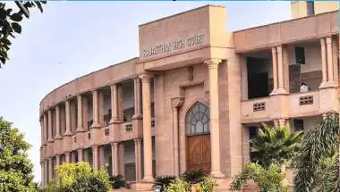 राजस्थान हाईकोर्ट का बड़ा फैसला: तथ्य छुपाने का आरोप लगाकर बिना जांच कर्मचारी को बर्खास्त करना अवैध, CAT का आदेश रद्द