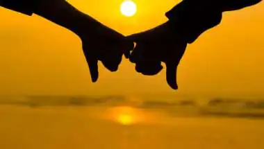 हनीमून पर पीरियड आने पर भड़का पति: होटल में गला दबाया, 45 दिन में ही ससुराल से निकाला