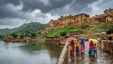 राजस्थान में मानसून का यू-टर्न: एक तरफ गंगानगर में भयंकर गर्मी, तो इन 11 जिलों में झमाझम बारिश का अलर्ट!