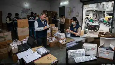 नशीली दवाओं के अवैध नेटवर्क का भंडाफोड़, ड्रग विभाग ने चित्रकूट में गोदाम सीज कर पकड़ी ₹1.40 लाख की खेप