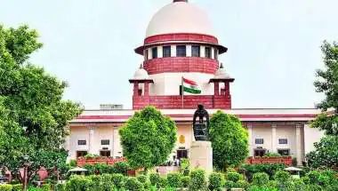 सरकारी स्कूलों में 'नो एंट्री' और वीडियोग्राफी बैन का मामला पहुंचा सुप्रीम कोर्ट, क्या अपनी नाकामी छिपा रही हैं यूपी-राजस्थान सरकारें?