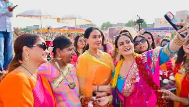 झूले का आनंद, गोलगप्पे का स्वाद... मातृशक्ति मानसून फेस्ट में दिखा डिप्टी सीएम दीया कुमारी का खास अंदाज
