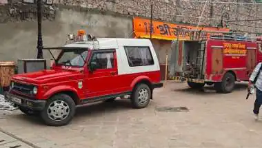 फायर सिस्टम फेल, सायरन बंद... क्या भगवान भरोसे है हजारों श्रद्धालुओं की जान?