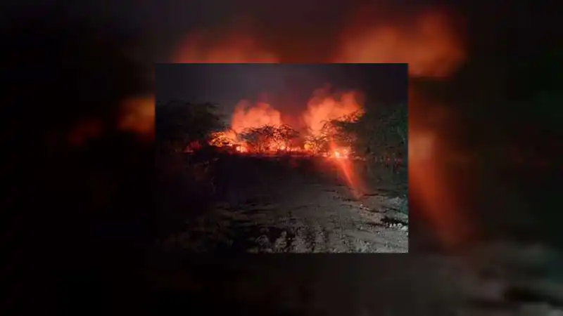 बालोतरा में आधी रात 3 झोपड़ियों में लगी आग, पेट्रोल छिड़ककर जलाने का शक... पुलिस जांच में जुटी