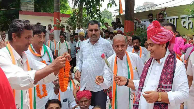 मेवाराम जैन के जयपुर पहुंचते ही कांग्रेस में हलचल, किसके खिलाफ लेकर पहुंचे शिकायत?