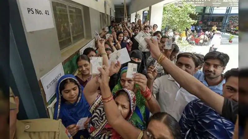 निकाय चुनाव से पहले 41 नगर पालिका अधिकारियों के तबादले, 24 APO को नई पोस्टिंग; 11 अधिकारी APO