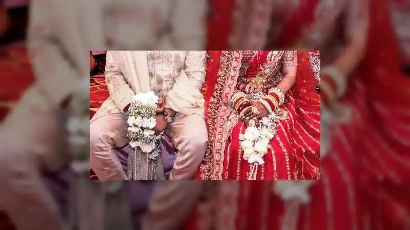 शादी का एग्रीमेंट होते ही दुल्हन फरार, 1.50 लाख में हुआ था सौदा; कार में बैठकर भागी