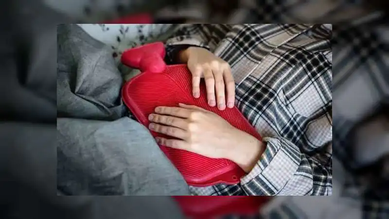 पीरियड्स में ज्यादा ब्लीडिंग और दर्द को न करें इग्नोर, हो सकती है कोई गंभीर बीमारी