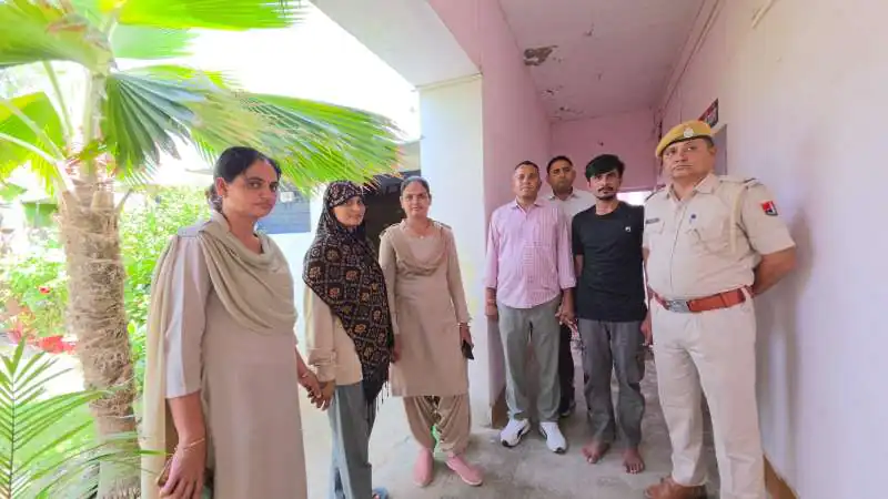 AC ठीक करने बुलाया, बनाया नग्न वीडियो और मांगी 20 लाख की फिरौती: बाड़मेर में रील्स वाली 'हनीट्रैप क्वीन' पुष्पा प्रेमी संग गिरफ्तार!