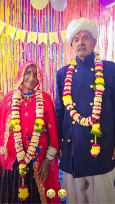 64 साल का साथ, मौत भी नहीं कर पाई जुदा: बुजुर्ग दंपती का एक ही चिता पर हुआ अंतिम संस्कार