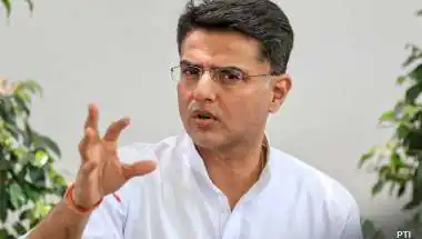 दो गुटों की लड़ाई में तीसरे की एंट्री! क्या पंजाब की बगावत थाम पाएंगे सचिन पायलट? कांग्रेस के बड़े फेरबदल से खलबली