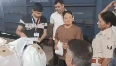 AC कोच की लग्जरी और 15 किलो गांजा! 26 साल की लड़की का 'नशे' वाला सीक्रेट प्लान ऐसे हुआ फेल